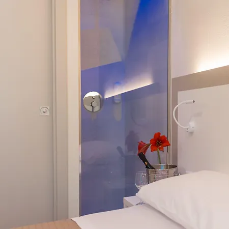 Amicizia Hotel 3*