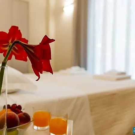 Amicizia Hotel 3*