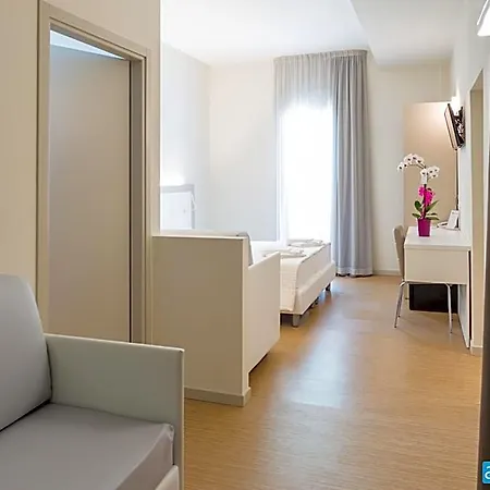 Hotel Amicizia 3*