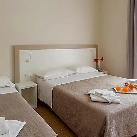 Hotel Amicizia 3*