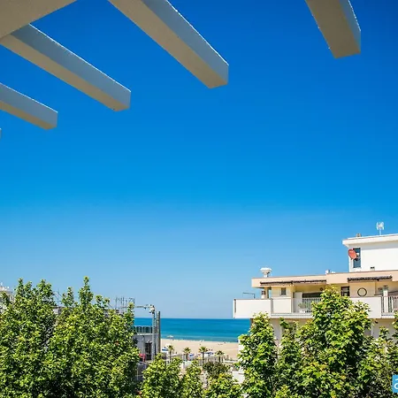 Amicizia Ξενοδοχείο 3*