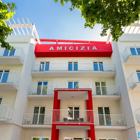 Отель Amicizia 3*