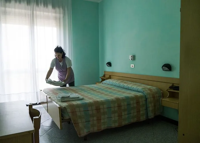 Отель Amicizia 3*